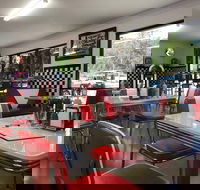 Zarby's Caf - Grafton Accommodation