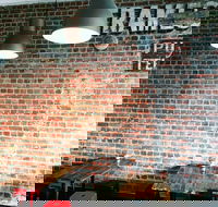 Steam  Wall - Grafton Accommodation