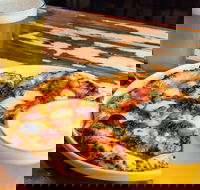 Ember Pizza and Grill - Grafton Accommodation