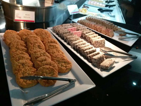 Julianna's Buffet - Grafton Accommodation 0