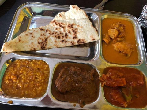 Grand Indian Flavours Rockingham - Grafton Accommodation 0