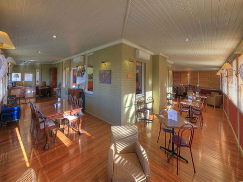 The Grange At Hermitage Hill - Grafton Accommodation 2