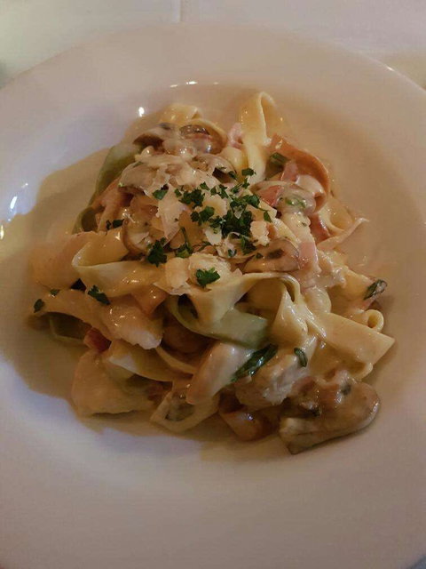 La Costa Cafe Restaurant - Grafton Accommodation 0