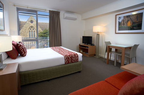 Platform Bar - Grafton Accommodation 0