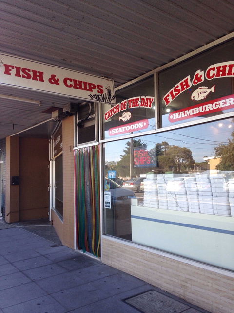 Altona Bay Fish And Chips - Grafton Accommodation 0