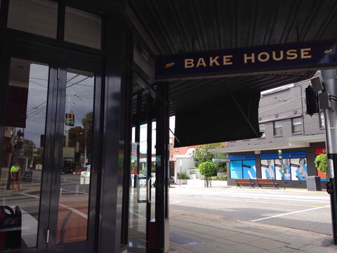 Ionsky's Bake House - Grafton Accommodation 0