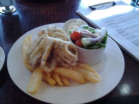 Clubhouse Bistro @ McCracken Country Club - Grafton Accommodation 0