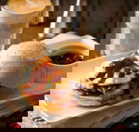 The Coffee Club - Calamvale - Grafton Accommodation