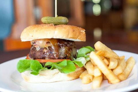Paddy's Pub And Grill - Grafton Accommodation 0