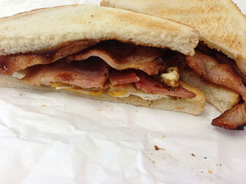 Jolly Jumbuk Lunch Bar - Grafton Accommodation 0