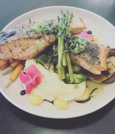 AJ's Cafe - Grafton Accommodation 0