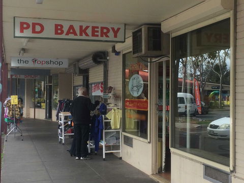 PD Bakery - Grafton Accommodation 0