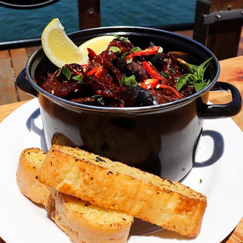 Seafood Nation - Grafton Accommodation 0
