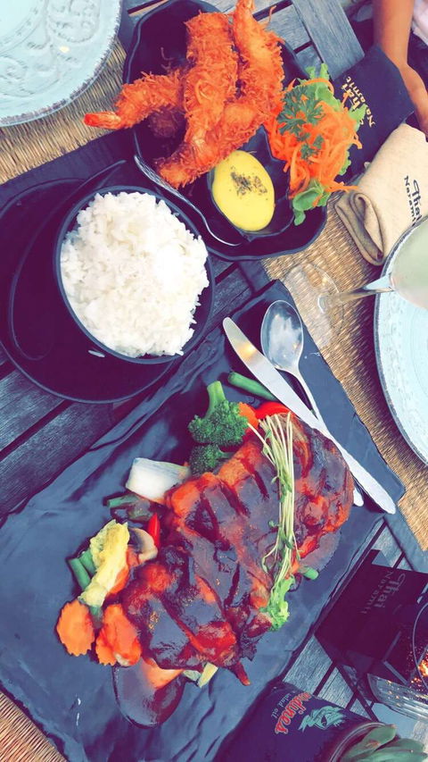 Thai Naramit - Grafton Accommodation 0