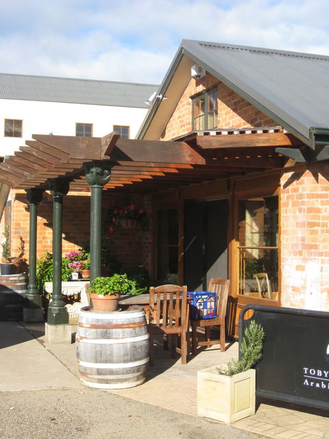 Eling Forest Cellar Door And Cafe - Grafton Accommodation 1