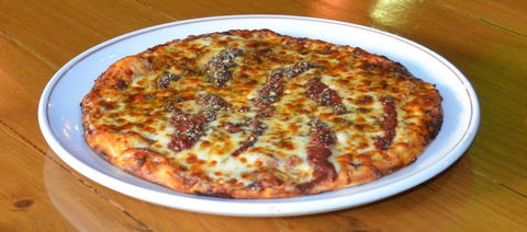 Gabriella Pizza - Grafton Accommodation 0