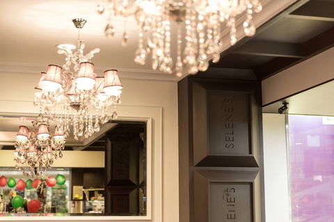 Selene's Chocolate Bar - Box Hill - Grafton Accommodation 0