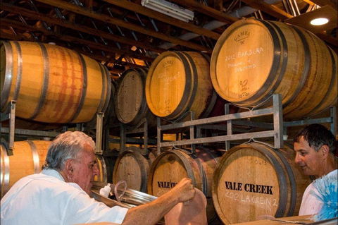 Vale Creek Wines - Grafton Accommodation 1