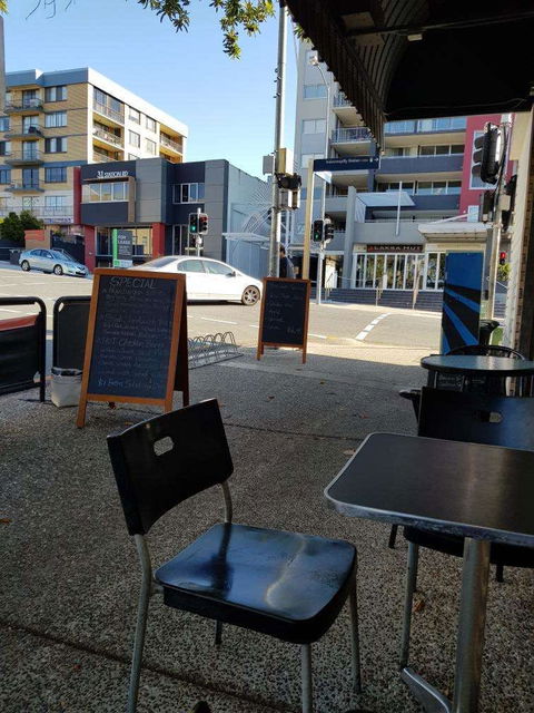 Corner Cafe 26 - Grafton Accommodation 0