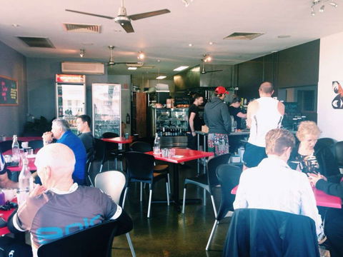 Evolution Cafe - Grafton Accommodation 0