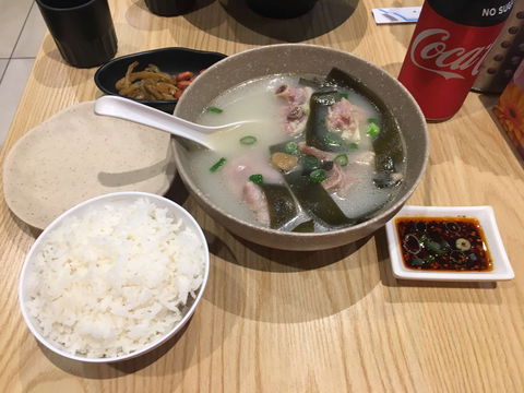 Into Noodle - Ultimo - Grafton Accommodation 0