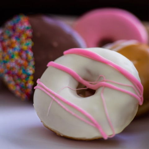 Donut King - Emu Plains - Grafton Accommodation 0