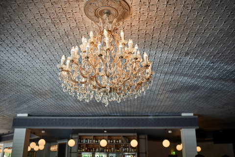 Mayfair Lane Pub And Dining Room - Grafton Accommodation 1