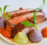 Linq Bar Restaurant - Grafton Accommodation