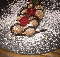 The Wolf Wine Bar - Grafton Accommodation