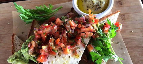 Xenia Grill - Grafton Accommodation 1