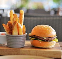 Tradewinds Bar  Bistro