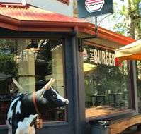 The Burger Pit - Grafton Accommodation