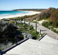 Bunkers Beach House - Grafton Accommodation