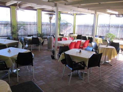 Aromas Of India Restaurant - Grafton Accommodation 1
