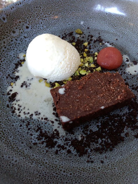 Bibesia Restaurant & Cocktail Bar - Grafton Accommodation 4