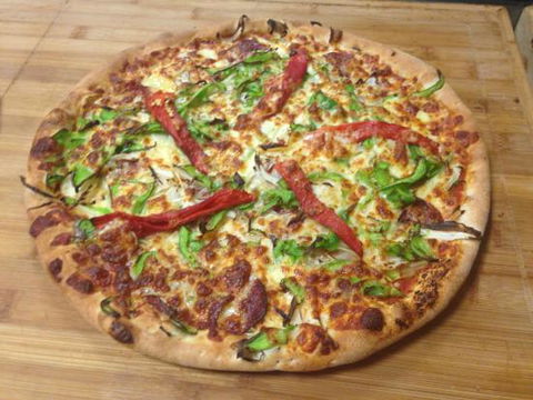 Fannie Bay Super Pizza & La Baia Restaurant - Grafton Accommodation 0