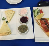 Lets Do Greek Mackay - Grafton Accommodation