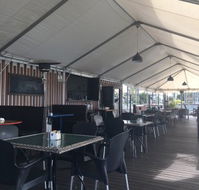 Waterfront Cafe Bar - Grafton Accommodation