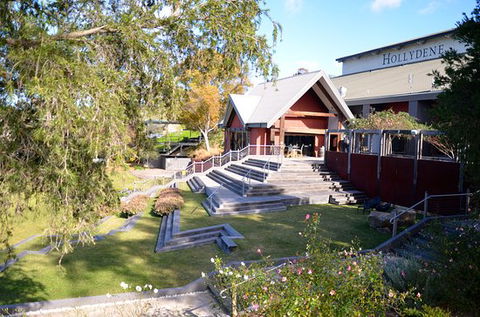 Vines Restaurant At Hollydene Estate - Grafton Accommodation 0