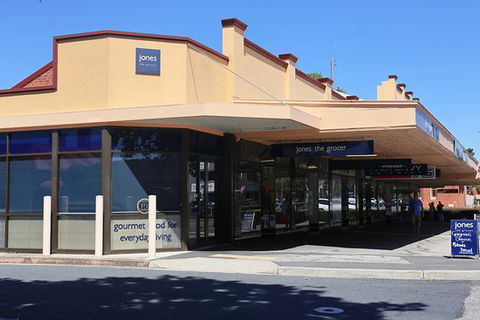 Jones The Grocer - Grafton Accommodation 0