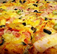 Padbury Pizza - Grafton Accommodation