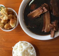 Asian Golden Wok - Grafton Accommodation