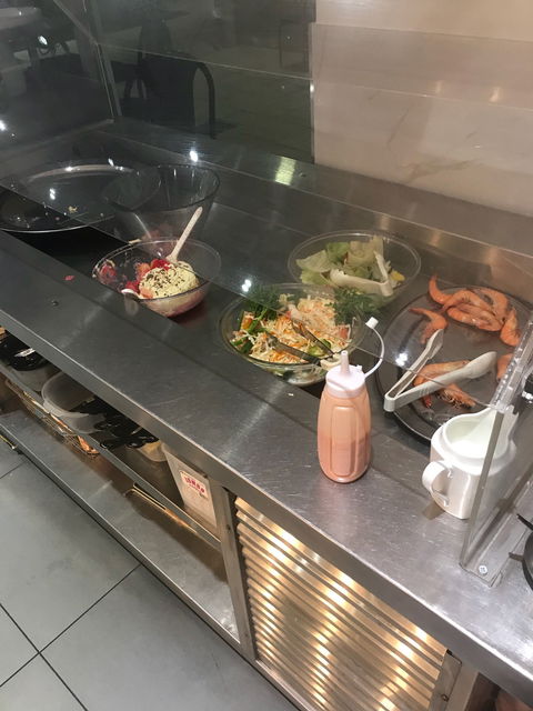 Queen Bee Indonesian And Chinese Restaurant - Grafton Accommodation 5