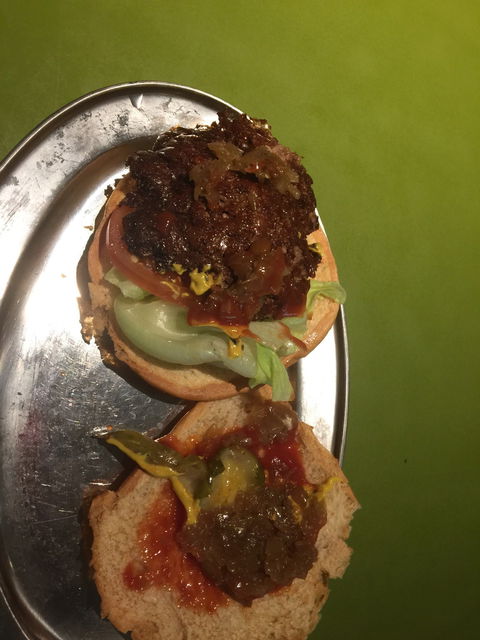 Nordburger - Grafton Accommodation 3