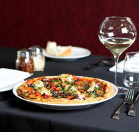 Pizza Giovanni - Grafton Accommodation