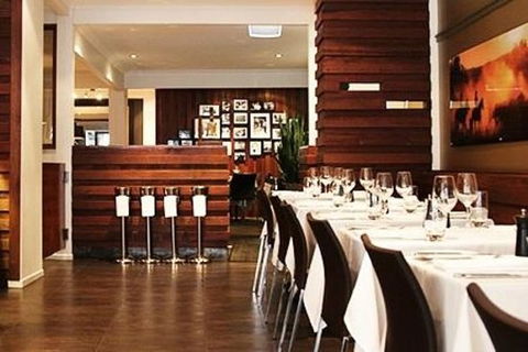 Black Hide Steakhouse - Grafton Accommodation 0