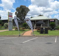 Farmhouse Coffee Lounge - Grafton Accommodation
