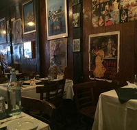Amici Trattoria - Grafton Accommodation