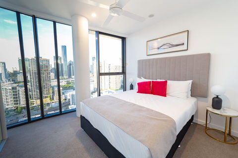 Arise Brisbane One - Grafton Accommodation 1