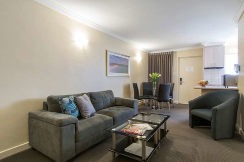 The Peninsula Riverside Apartments - Grafton Accommodation 7